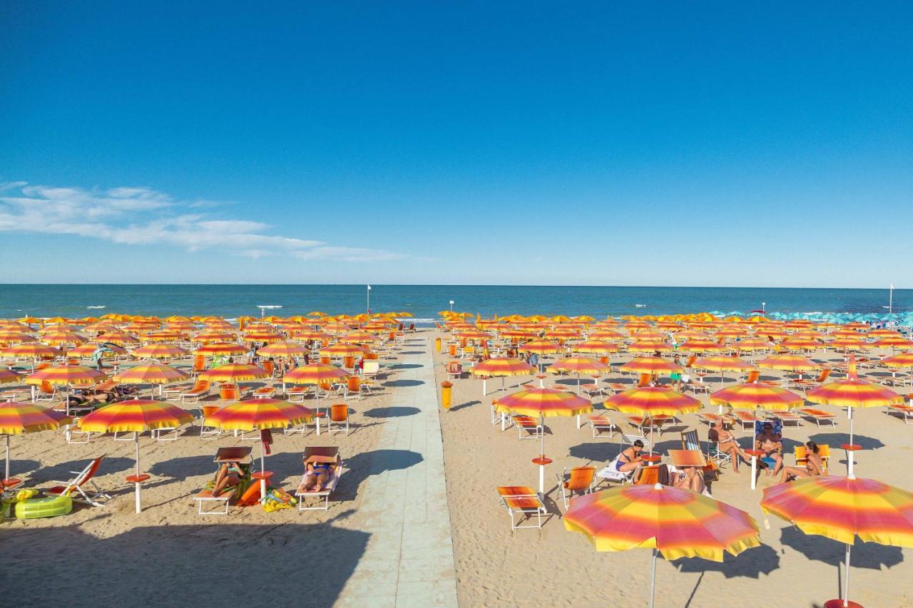 Pioppeto - Con Servizio Spiaggia - Narramondo Villas Giulianova Exterior photo